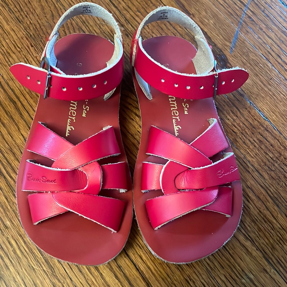 sun-san toddler sandals size 9 T  red